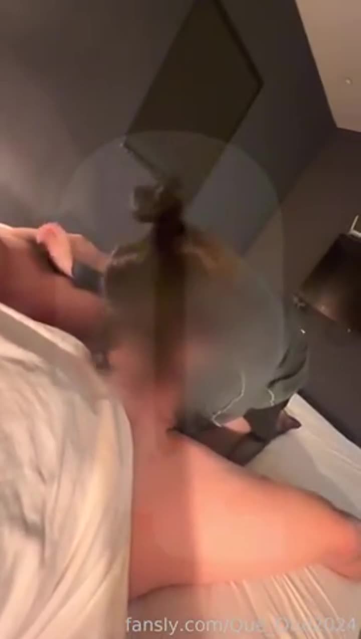 자연스레 다른남자 물고빠는 네토와이프 썸네일