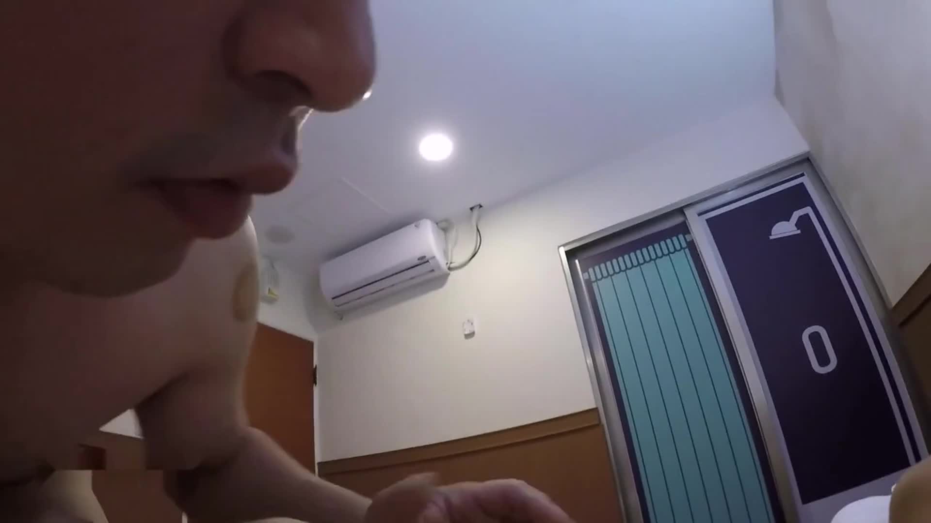 보지에 질싸해도 모른 채 자는 꽐라녀 썸네일