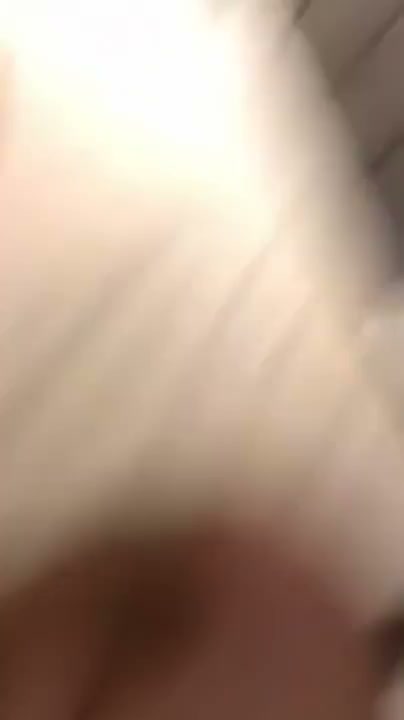딜도에 중독 썸네일